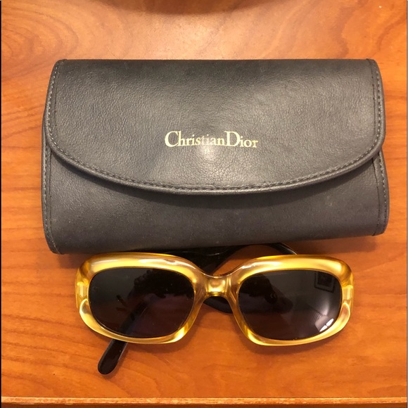 VINTAGE CHRISTIAN DIOR GOLD CANAGE (2006 40C) SUNGLASSES - Picture 1 of 12
